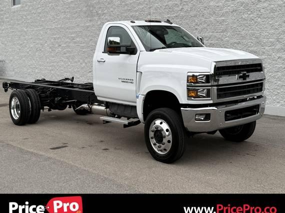 GMC SILVERADO MEDIUM DUTY (GM515) 2023 1HTKJPVK0PH235411 image